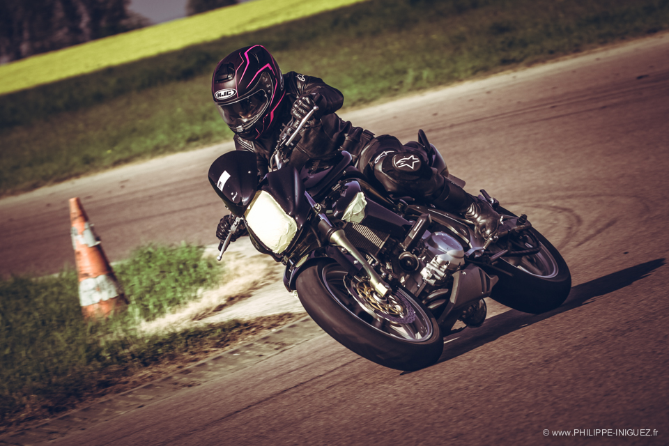 Circuit Pouilly En Auxois - Infini Team Moto # 10